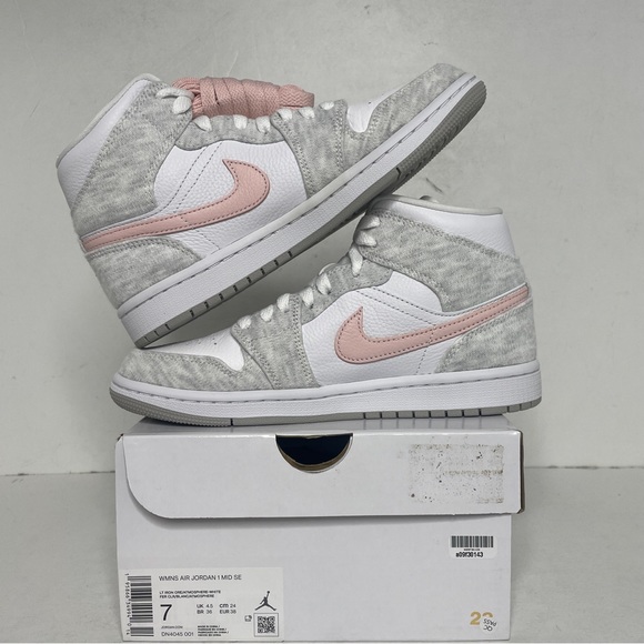 Nike Air Jordan 1 Retro Mid SE WMNS “Iron Ore” 2022 - Picture 3 of 4